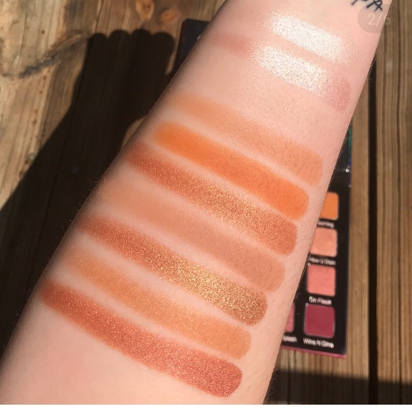 Violet Voss "Holy Grail" Eyeshadow Palette - Picture 2 of 6